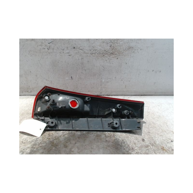 ECRAN FEU ARRIERE DROIT KIA CEE´D