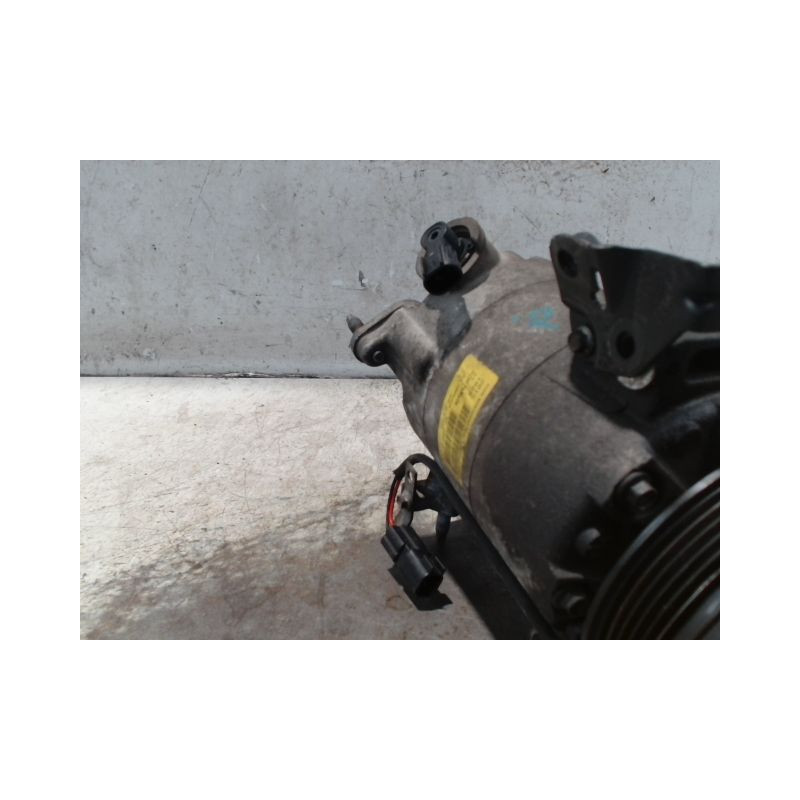 COMPRESSEUR AIR CONDITIONNE FORD B-MAX