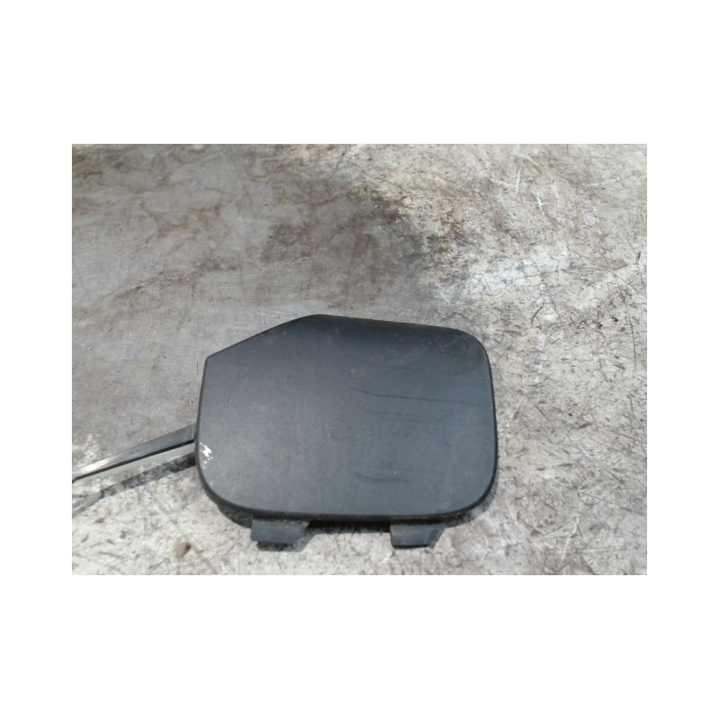 OBTURATEUR COUVRE CROCHET DE BOUCLIER AV TOYOTA AYGO 5P