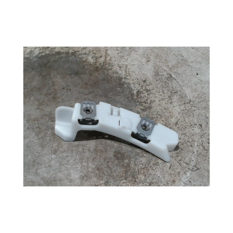 SUPPORT PARE-CHOC AVG PEUGEOT 208