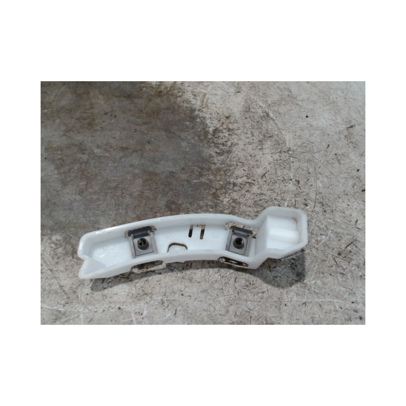 SUPPORT PARE-CHOC AVG PEUGEOT 208