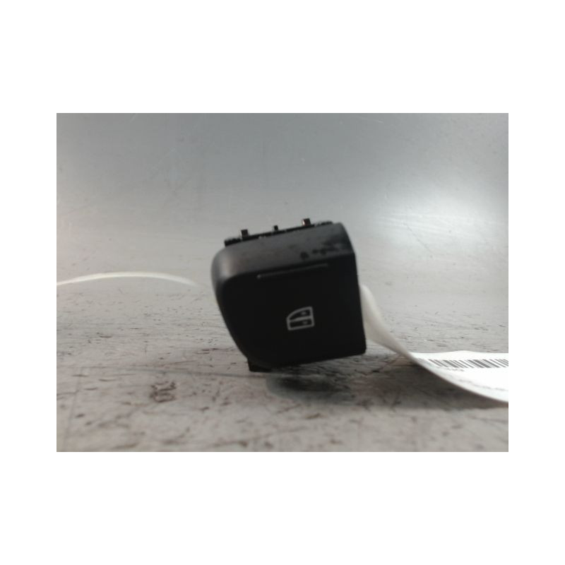COMMANDE LEVE-GLACE PORTE AVG DACIA SPRING