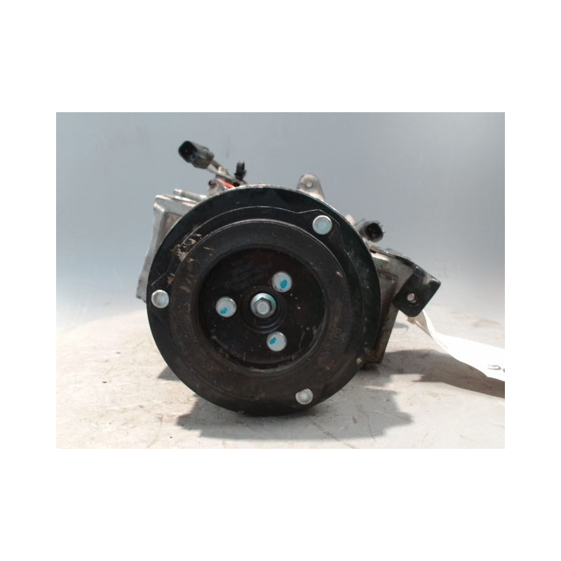 COMPRESSEUR AIR CONDITIONNE FORD FIESTA 2010-