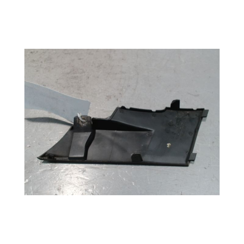 OBTURATEUR COUVRE CROCHET DE BOUCLIER AV VOLKSWAGEN SCIROCCO 2008-