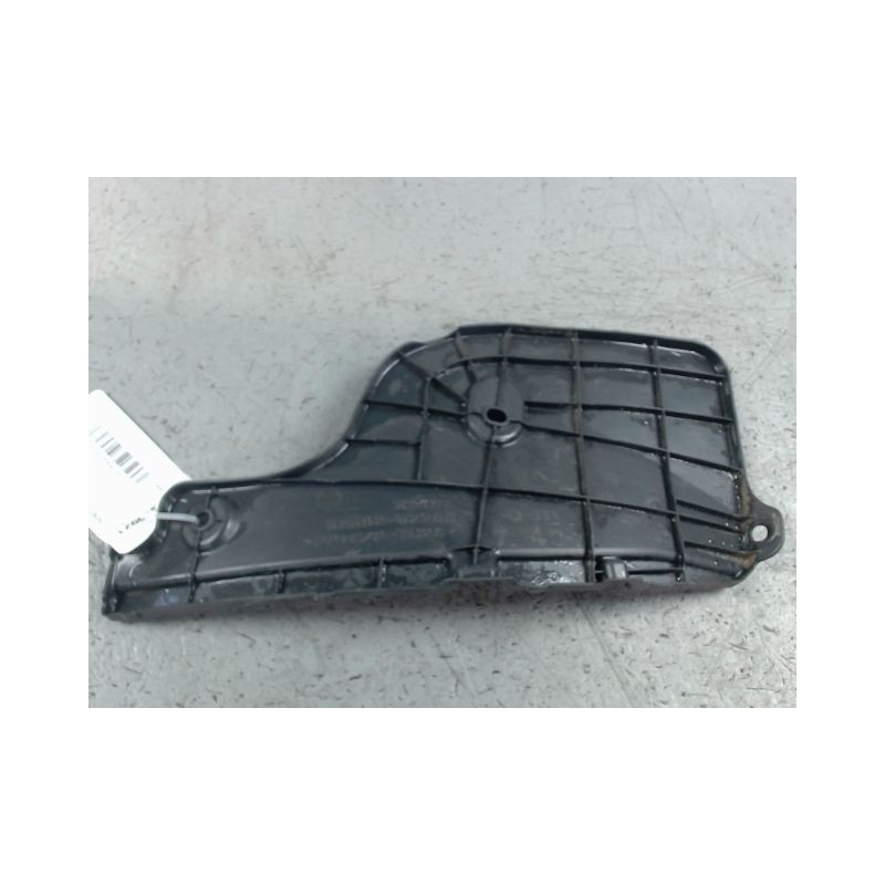 PARE-BOUE ARRIERE GAUCHE TOYOTA VERSO-S