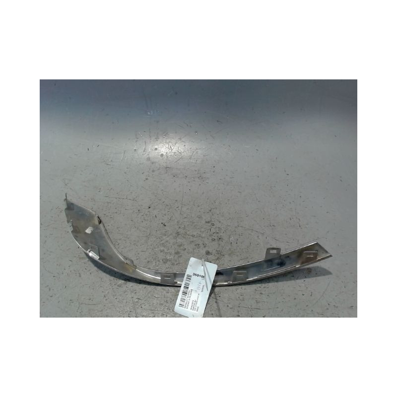 ENJOLIVEUR PARE-CHOC AVG RENAULT SCENIC III 2009-
