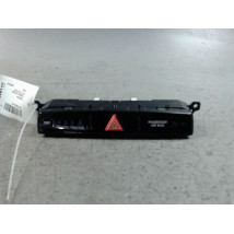 BOUTON DE WARNING HYUNDAI I20