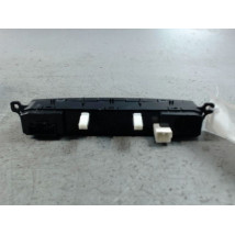BOUTON DE WARNING HYUNDAI I20