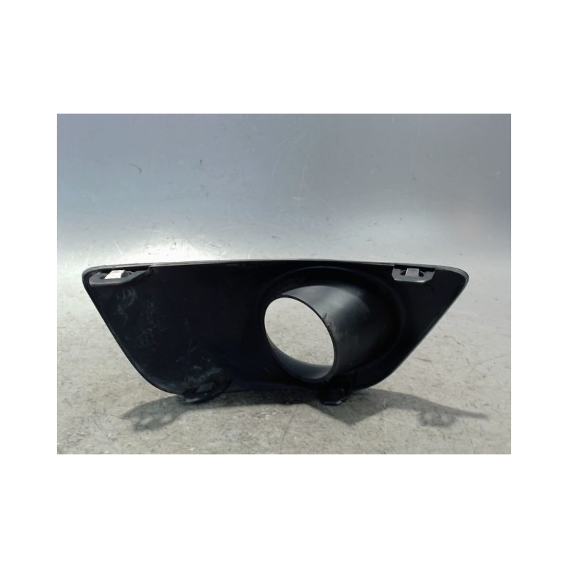 OBTURATEUR PHARE ADDITIONNEL PARE-CHOC AVG DACIA LOGAN MCV 2007-