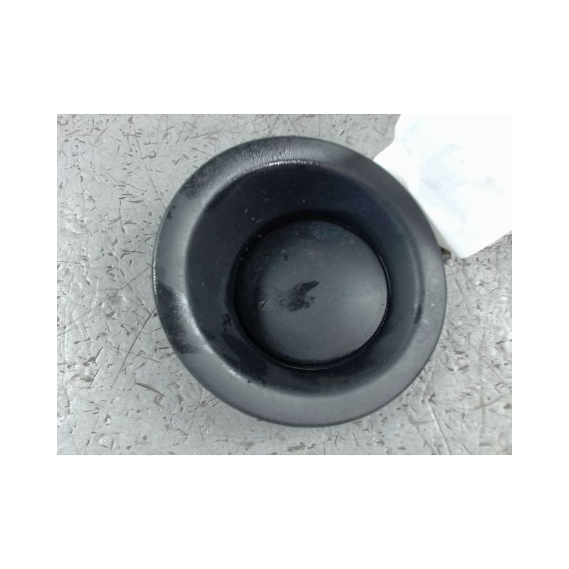 OBTURATEUR PHARE ADDITIONNEL PARE-CHOC AVG RENAULT CLIO IV