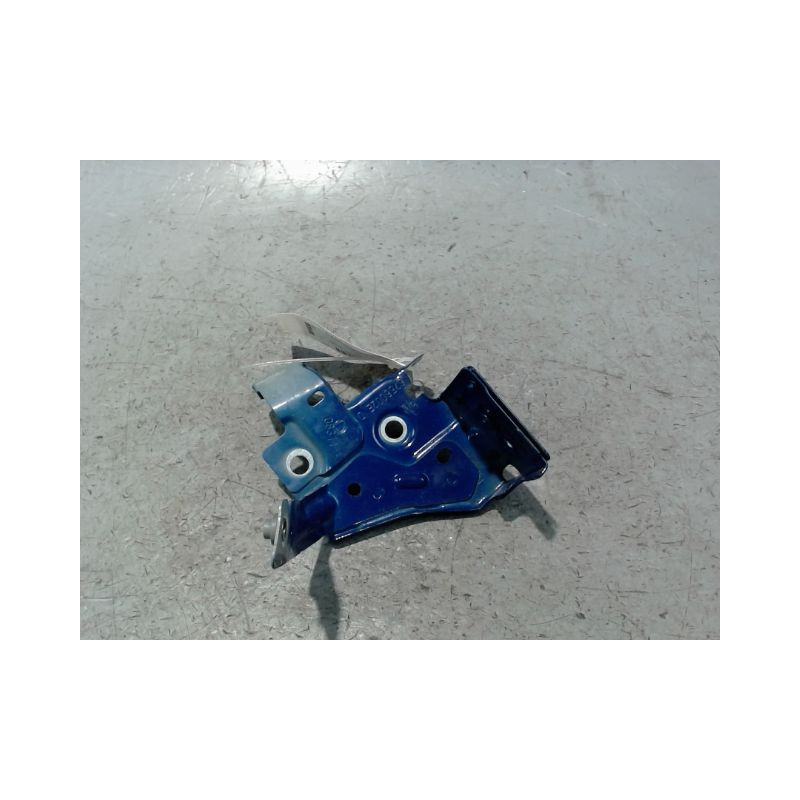 SUPPORT AILE AVD RENAULT MEGANE III ESTATE 09-