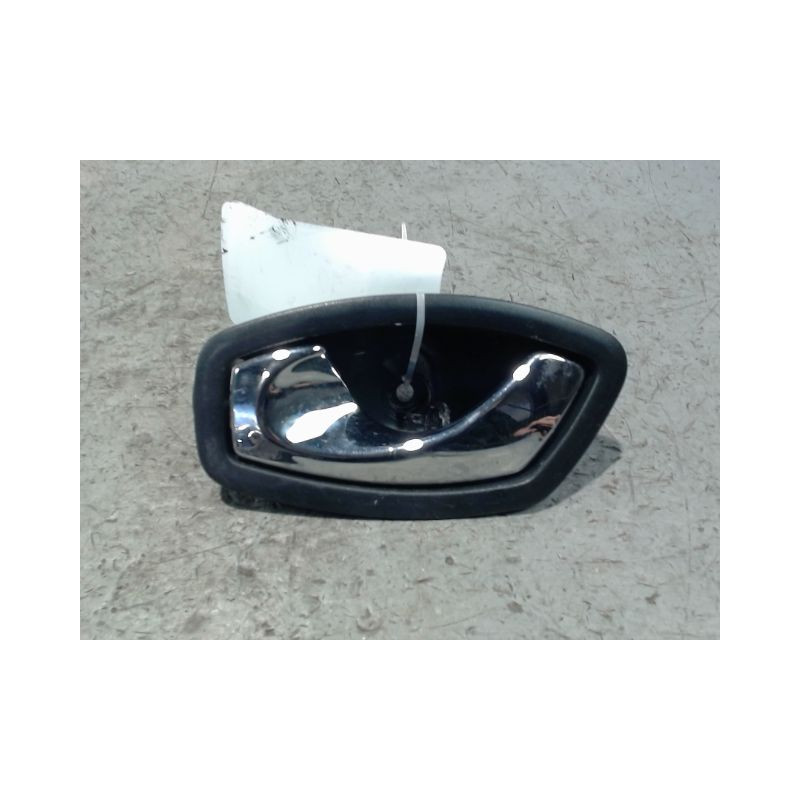 POIGNEE INTERIEURE PORTE AVANT GAUCHE RENAULT TRAFIC