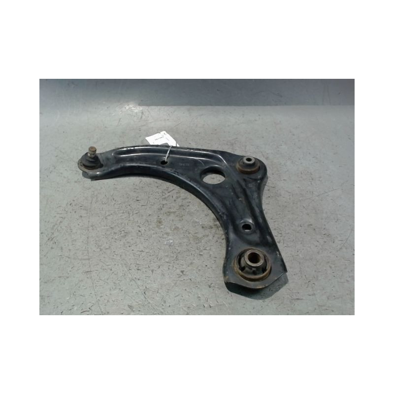 TRIANGLE INFERIEUR AVANT GAUCHE NISSAN MICRA 2009-