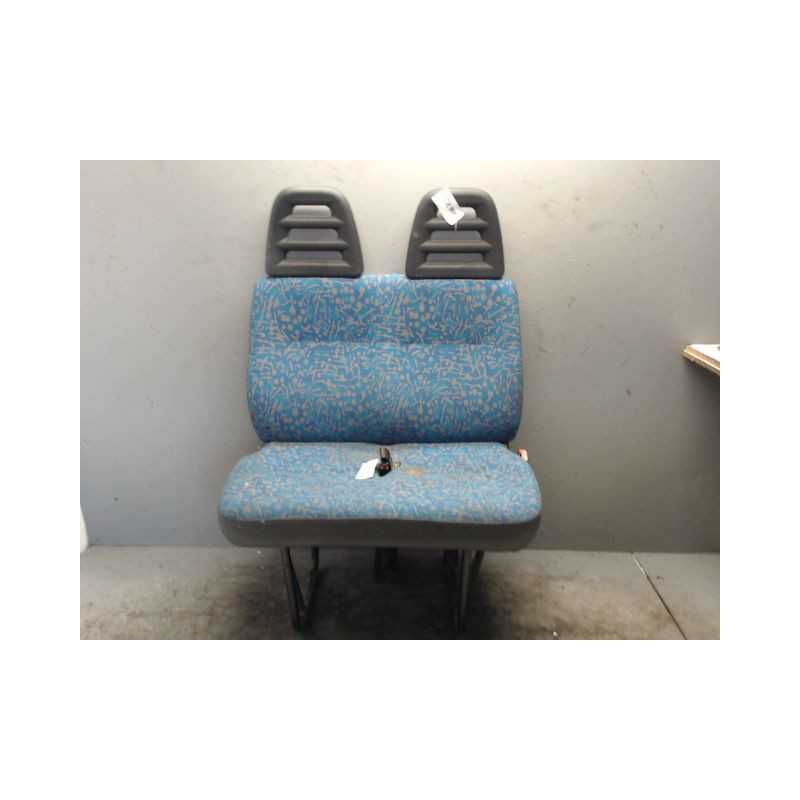 BANQUETTE AVANT IVECO 35C13