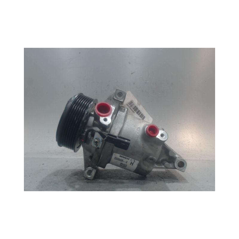 COMPRESSEUR AIR CONDITIONNE DACIA SANDERO