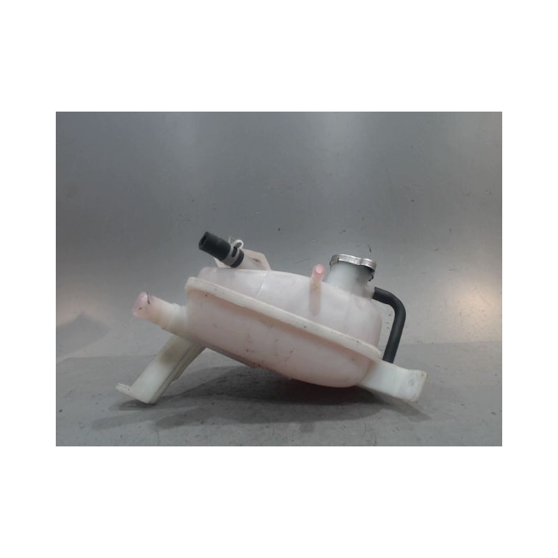 VASE EXPANSION KIA XCEED