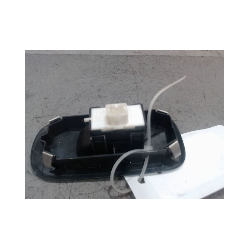 COMMANDE LEVE-GLACE PORTE AVD FIAT 500