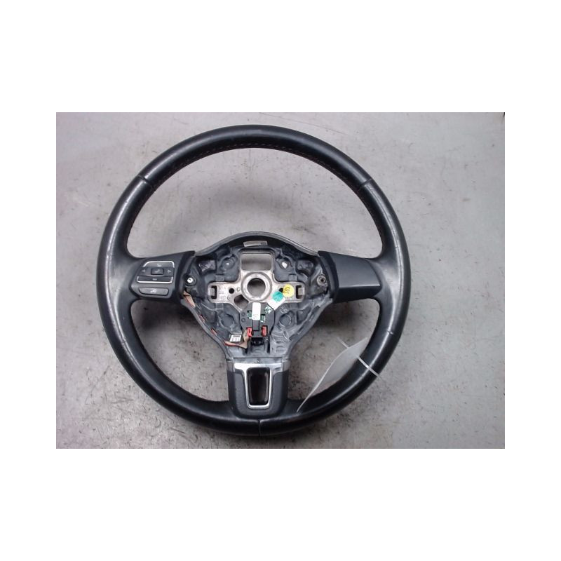 VOLANT DE DIRECTION VOLKSWAGEN POLO 2009