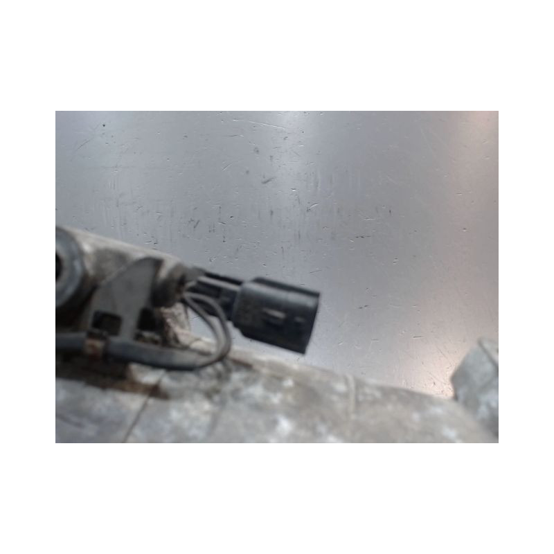 COMPRESSEUR AIR CONDITIONNE RENAULT CLIO