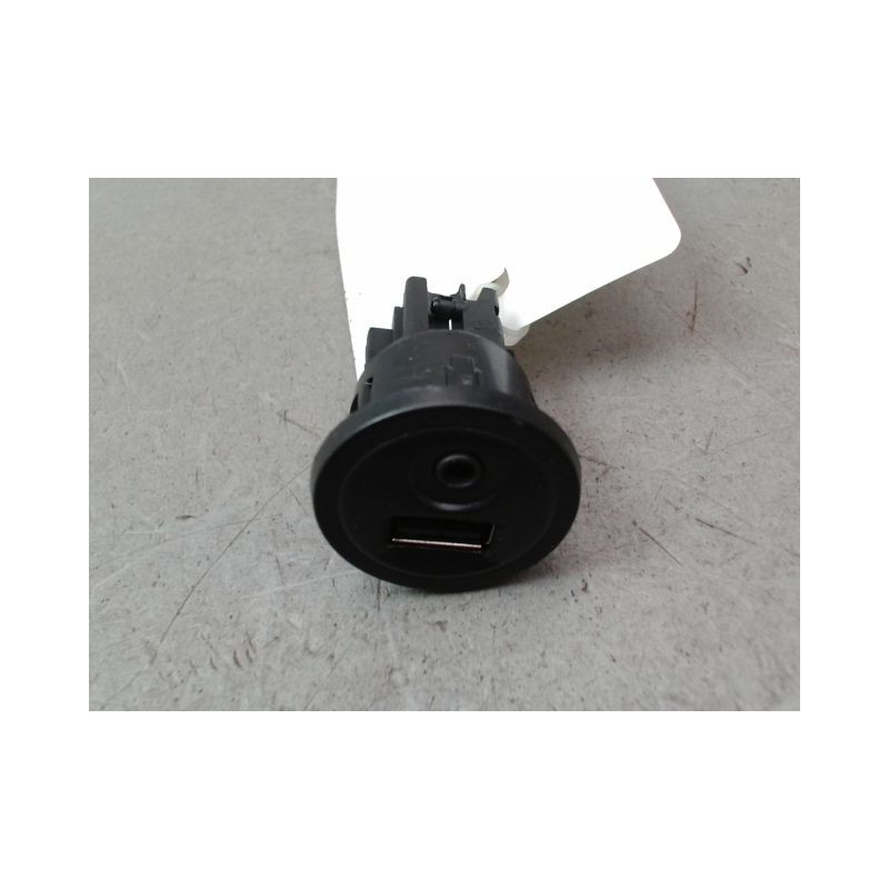 PORT USB/AUX PEUGEOT 208 Phase 1 2012-...