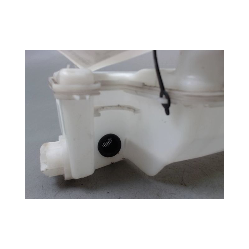 RESERVOIR LAVE-GLACE AVANT DACIA SANDERO 2008-
