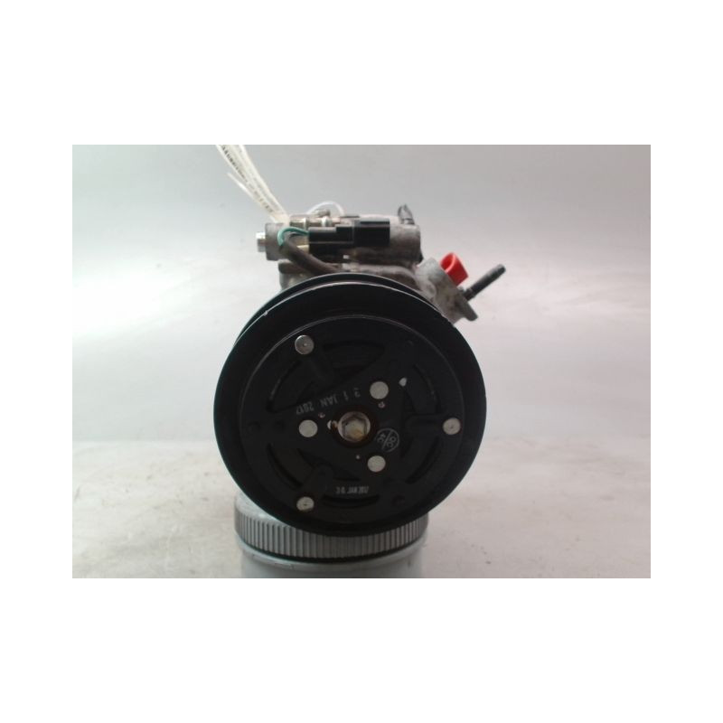 COMPRESSEUR AIR CONDITIONNE FORD KA+