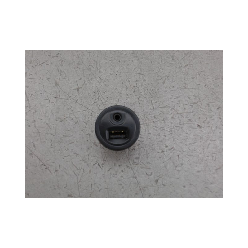 PORT USB/AUX PEUGEOT 208