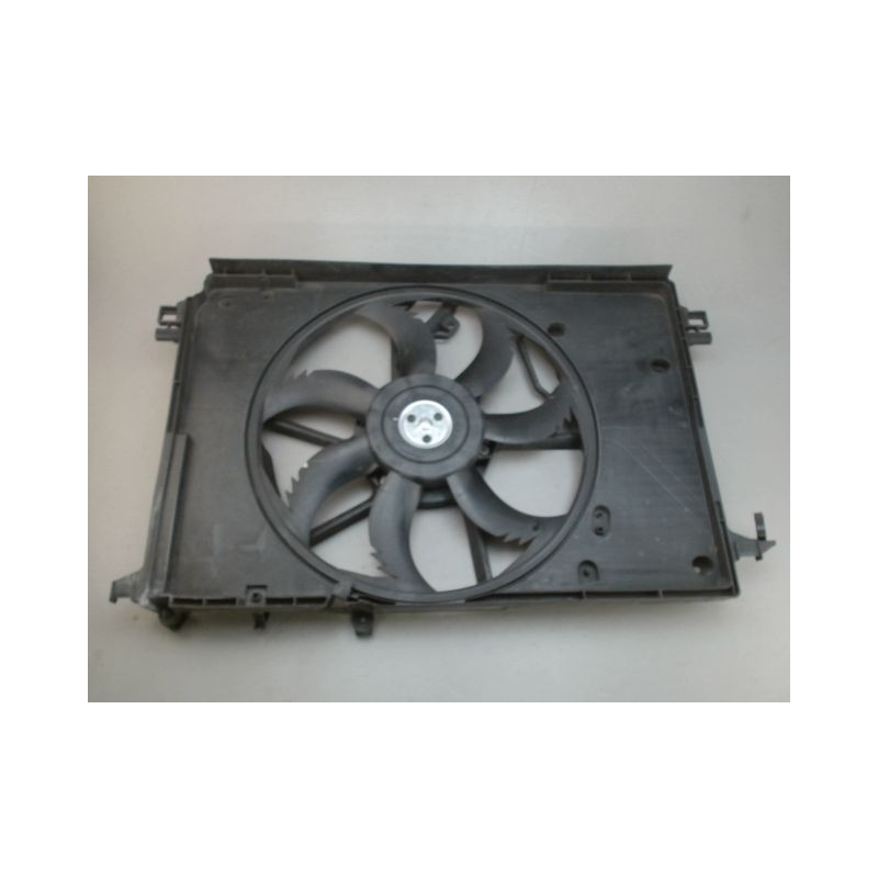 MOTEUR VENTILATEUR RADIATEUR TOYOTA RAV4