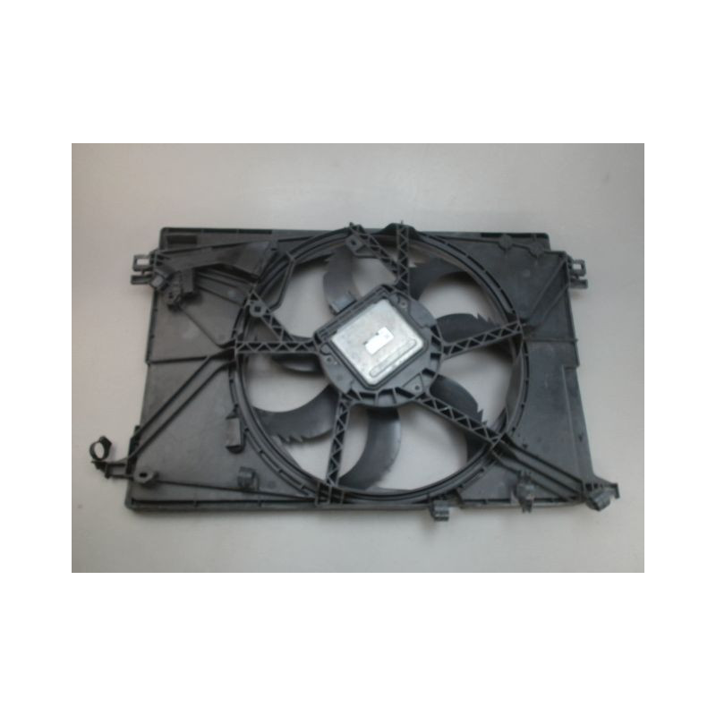 MOTEUR VENTILATEUR RADIATEUR TOYOTA RAV4
