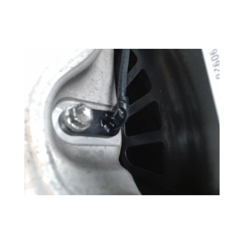 PIVOT AVANT DROIT TOYOTA RAV4