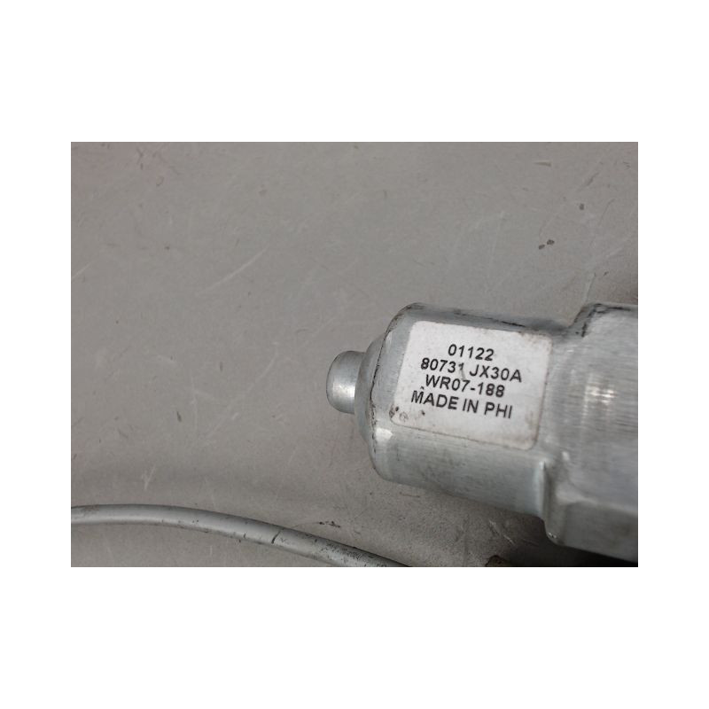 MECANISME LEVE-GLACE AVANT GAUCHE NISSAN NV200