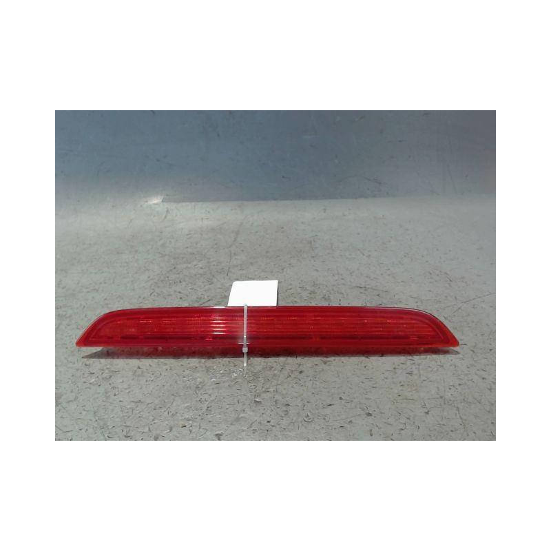 FEUX STOP SUPPLEMENTAIRE MAZDA MAZDA 2