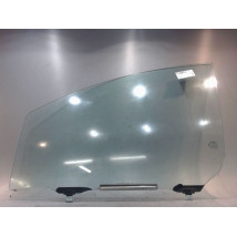 GLACE PORTE AVG TOYOTA YARIS