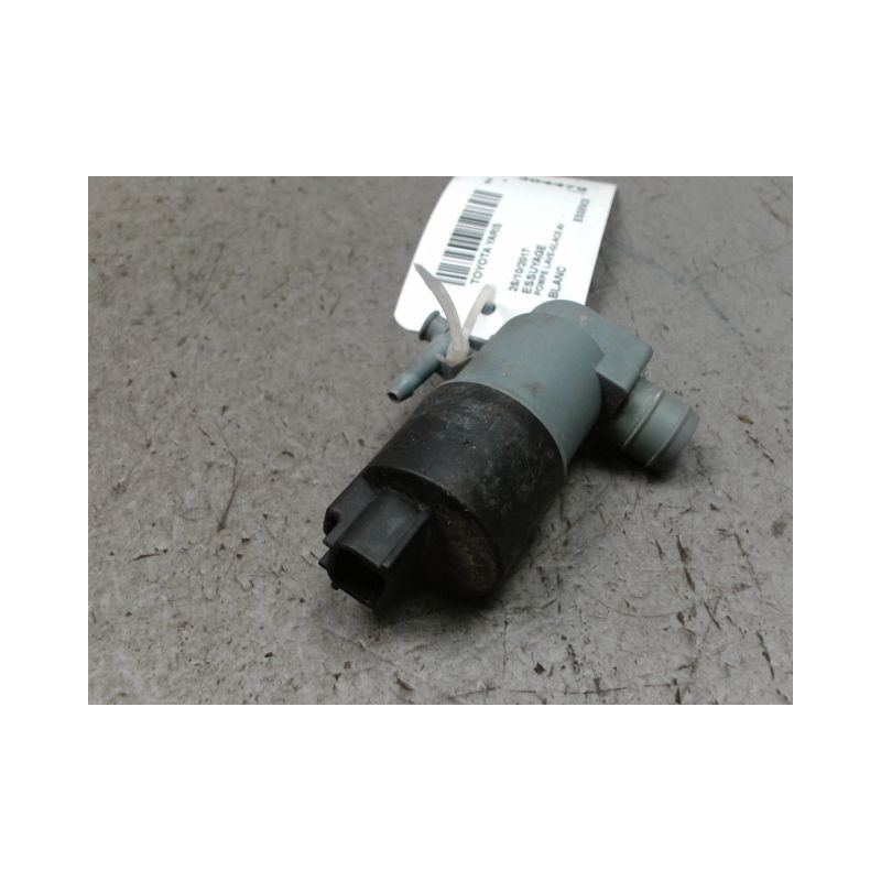 POMPE LAVE-GLACE AVANT TOYOTA YARIS