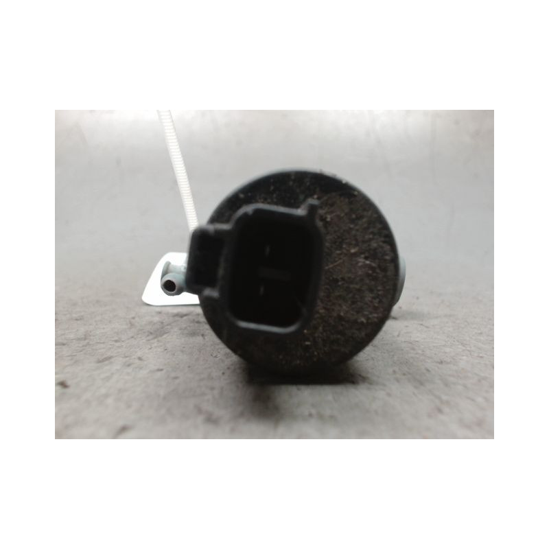POMPE LAVE-GLACE AVANT TOYOTA YARIS
