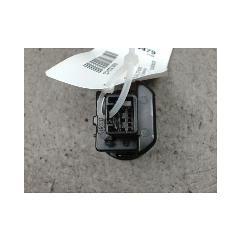 BOUTON DE DEMARRAGE TOYOTA YARIS