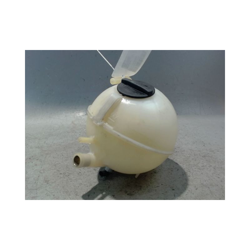 VASE EXPANSION MERCEDES VITO FOURGON