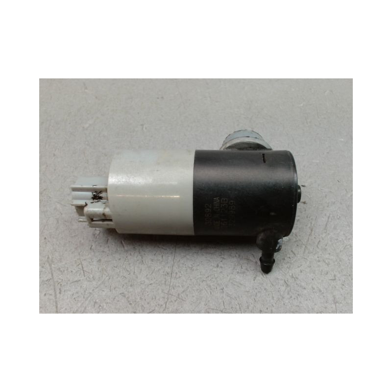 POMPE LAVE-GLACE ARRIERE TOYOTA AURIS I Phase 1 2007-2010