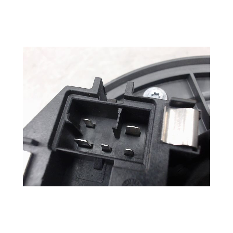 MOTEUR VENTILATEUR CHAUFFAGE VOLKSWAGEN TIGUAN