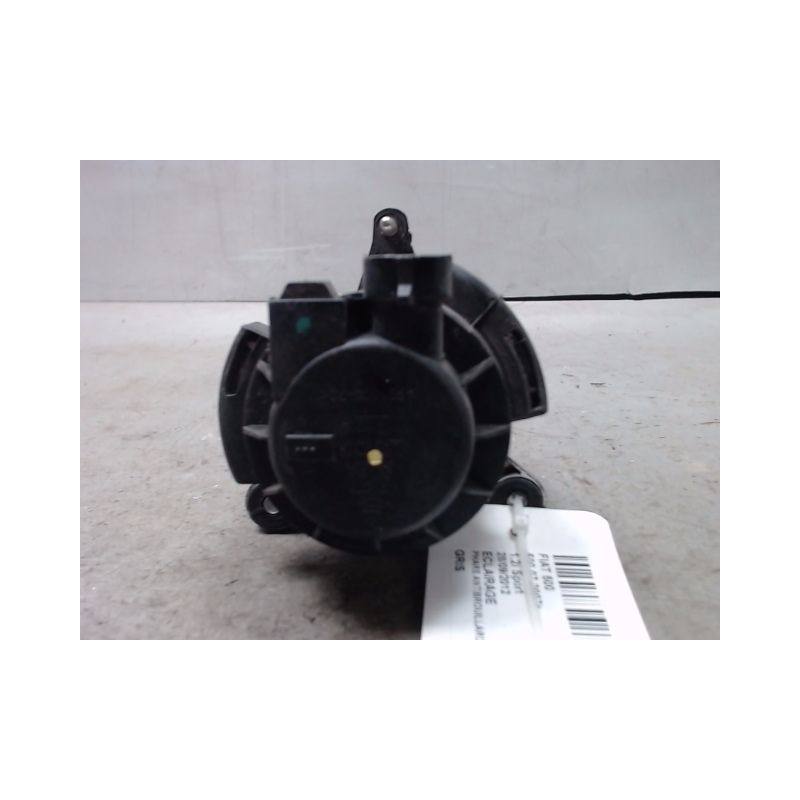 PHARE ANTIBROUILLARD AVANT DROIT FIAT 500 2007-