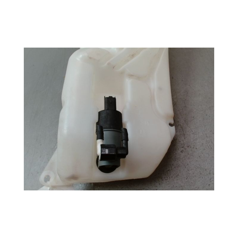 RESERVOIR LAVE-GLACE AVANT NISSAN QASHQAI +2 I Phase 2 LONG 2010-2014