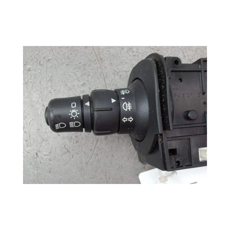 COMMANDE ECLAIRAGE RENAULT SCENIC MONOSP. II Phase 2 2006-2009