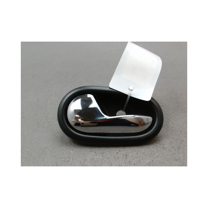 POIGNEE INTERIEURE PORTE AVANT GAUCHE DACIA SANDERO II Phase 1 2012-...