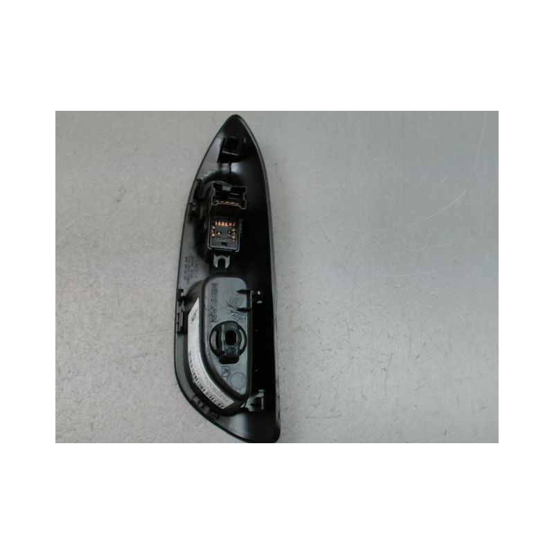 COMMANDE LEVE-GLACE PORTE ARD NISSAN JUKE Phase 2 2014-...