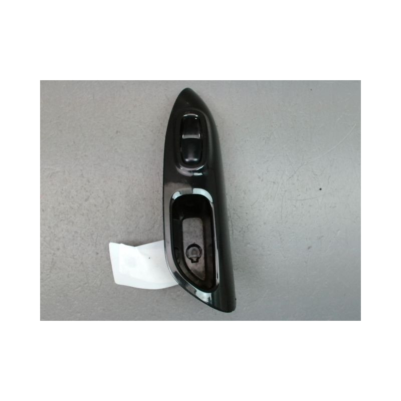 COMMANDE LEVE-GLACE PORTE ARG NISSAN JUKE Phase 2 2014-...