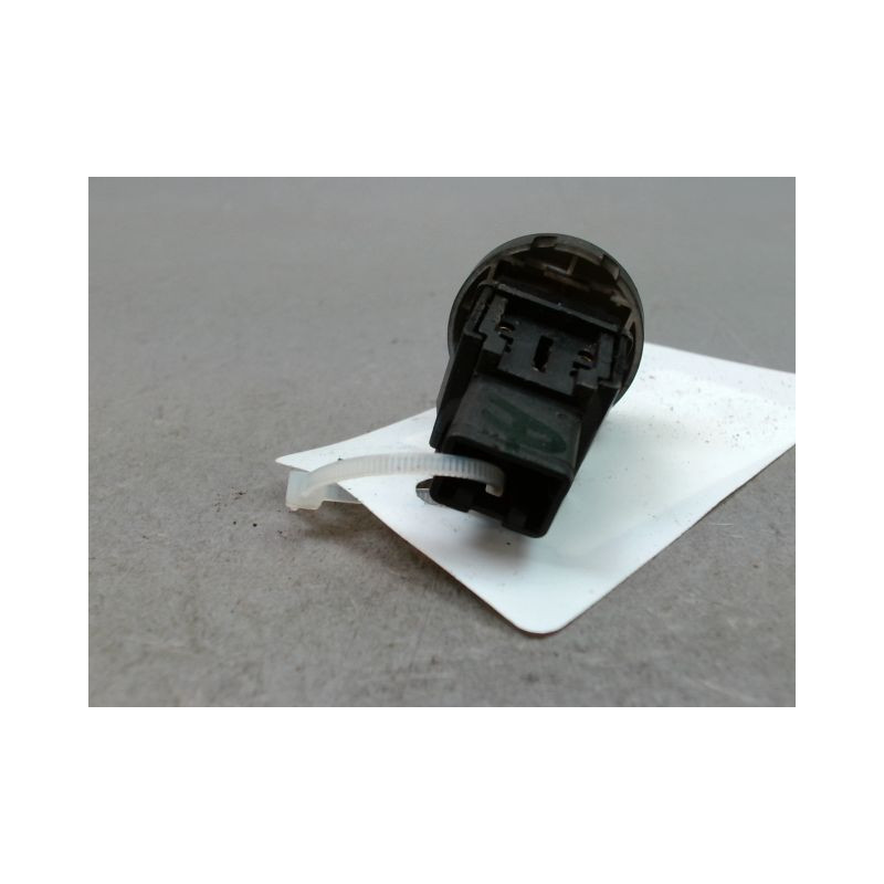 BOUTON DE WARNING NISSAN JUKE Phase 2 2014-...