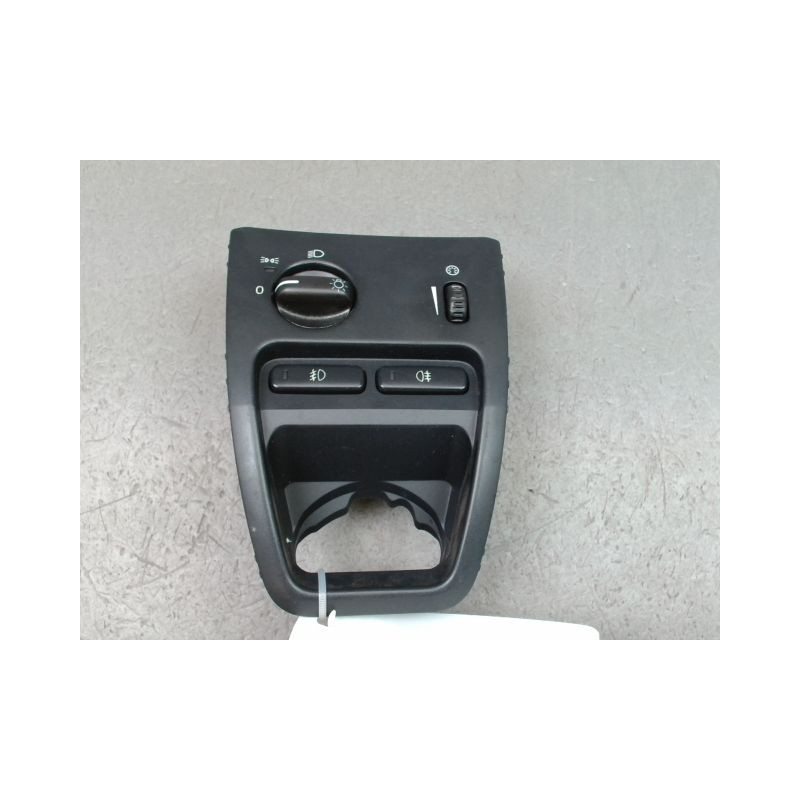 INTERIEUR COMMANDE PHARES VOLVO XC90