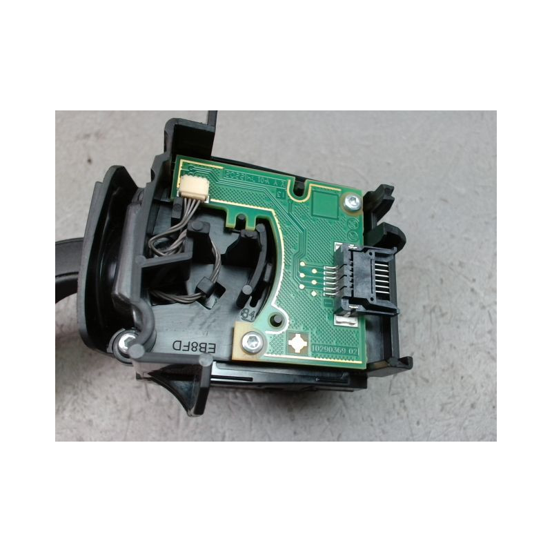 COMMANDE CLIGNOTANT FORD FIESTA 2008-