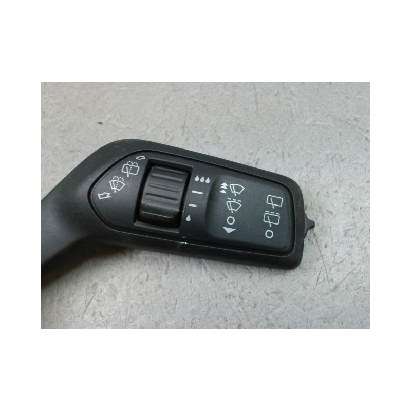 COMMANDE ESSUIE GLACE FORD FIESTA 2008-