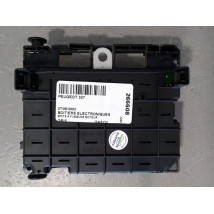 BOITE A FUSIBLES PEUGEOT 307